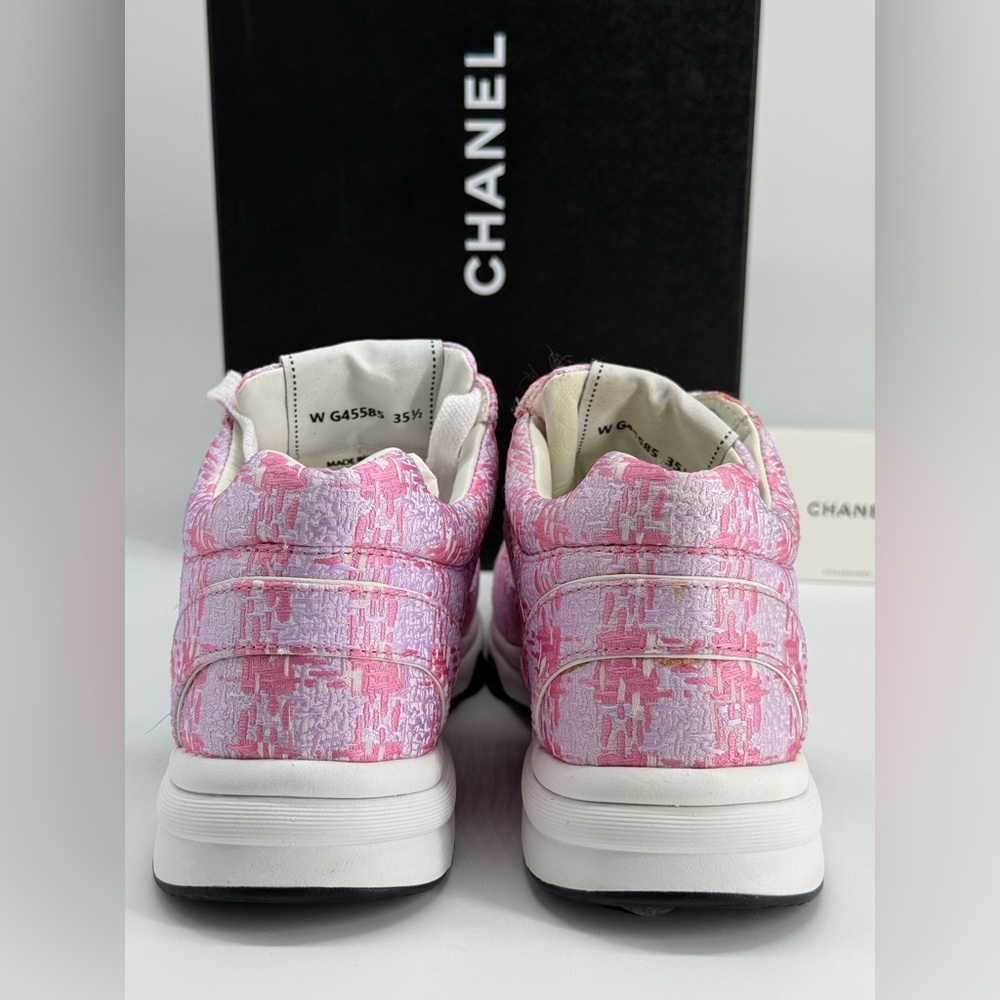 Chanel Pink Tweed CC Sneakers Size 35 1/2 - Picture 3 of 11